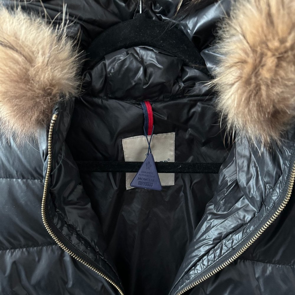 Moncler - Picture 2 of 2